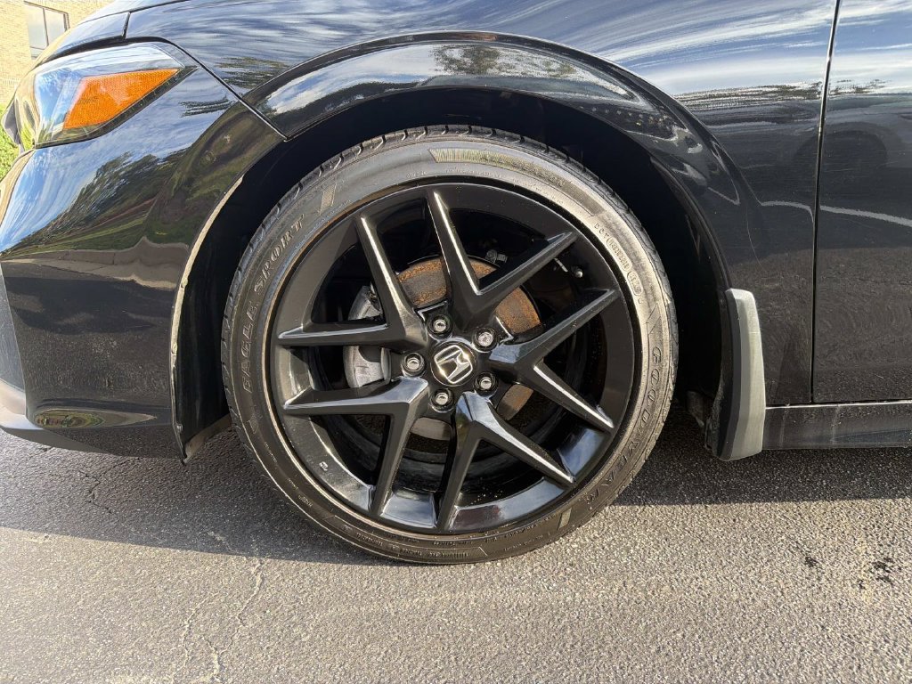 Used 2025 Honda Civic Sport image 9