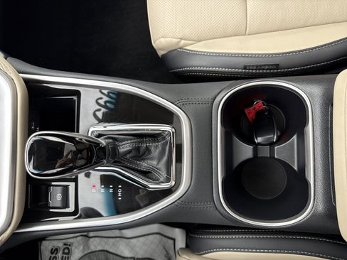 Used 2020 Subaru Outback Limited image 19