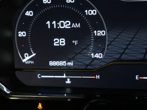 Used 2023 GMC Sierra 1500 SLT w/ SLT Convenience Package image 34