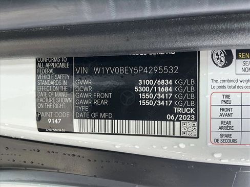 Used 2023 Mercedes-Benz Metris image 15