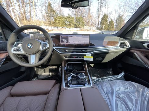 New 2026 BMW X5 xDrive40i w/ M Sport Package image 14