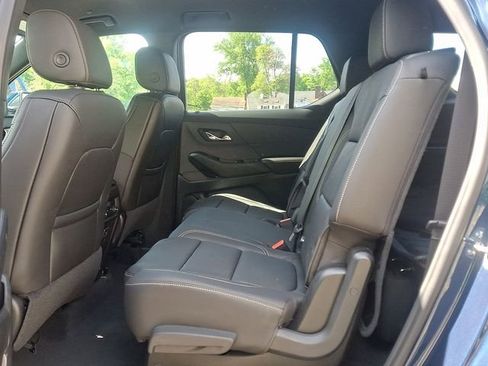 Used 2023 Chevrolet Traverse LT AWD/4WD image 10