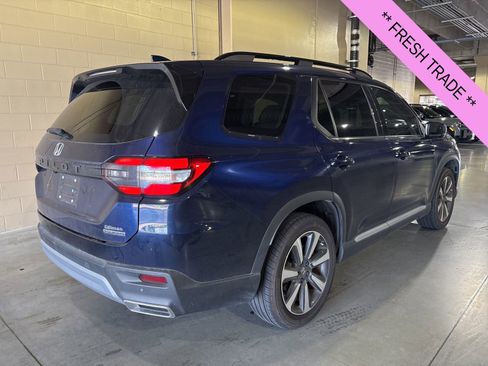 Used 2024 Honda Pilot Touring image 5