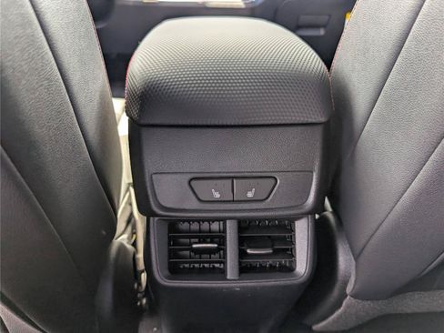 New 2026 Chevrolet Equinox RS w/ Convenience Package III AWD/4WD image 15