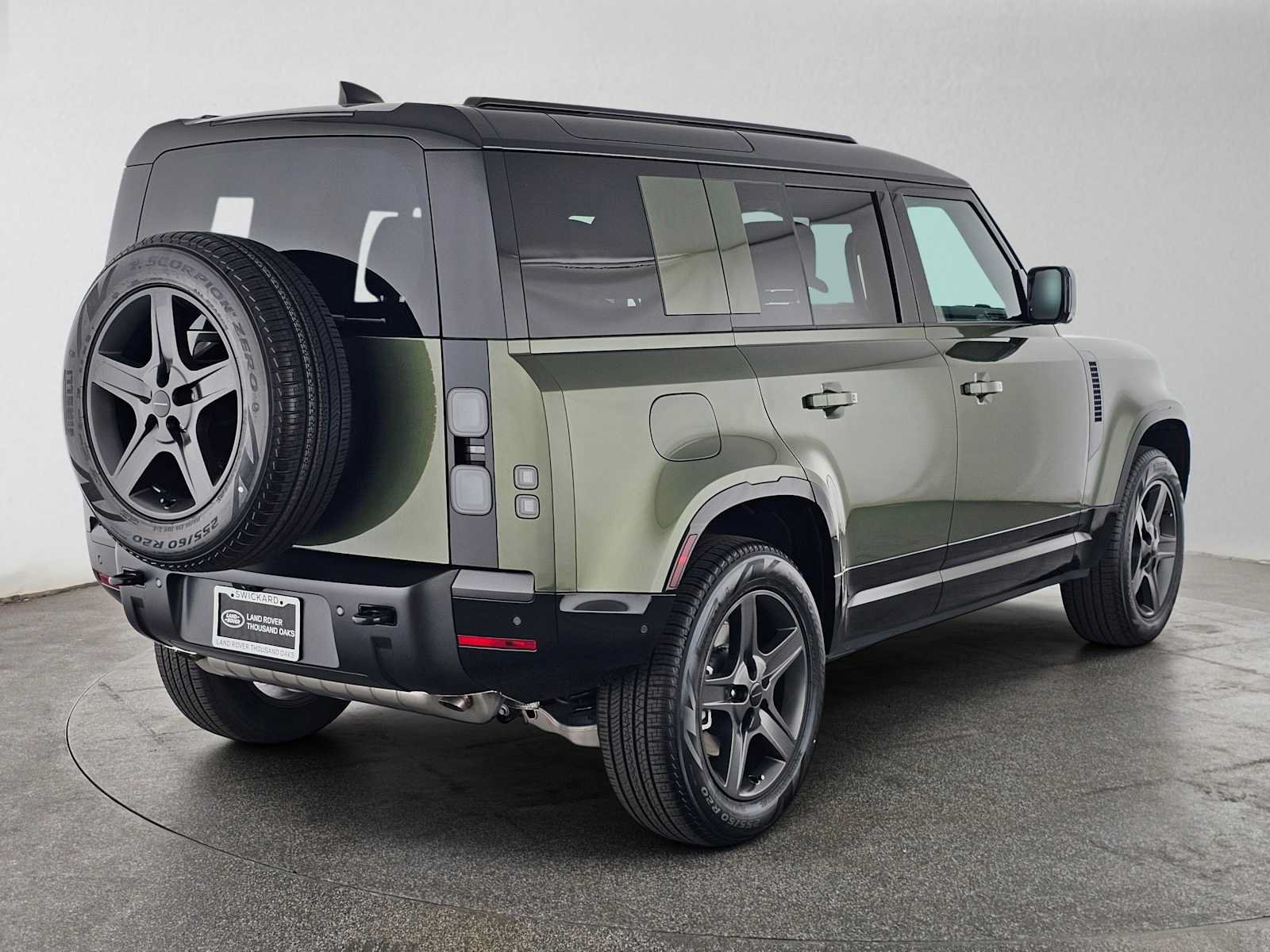 New 2026 Land Rover Defender 110 X-Dynamic SE AWD/4WD image 5