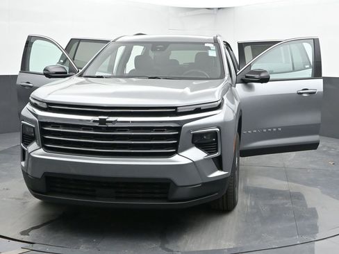 New 2026 Chevrolet Traverse LT w/ Driver Confidence Package image 45