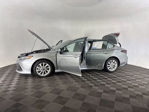 Used 2024 Toyota Camry LE image 13