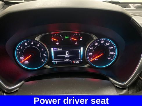 Used 2018 Chevrolet Equinox Premier image 16