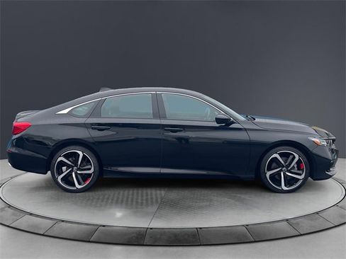 Used 2022 Honda Accord Sport image 6