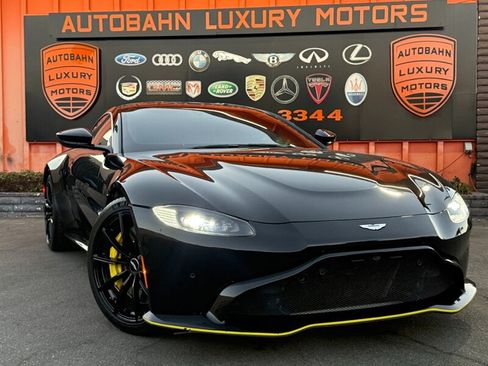 Used 2020 Aston Martin V8 Vantage Coupe RWD image 1