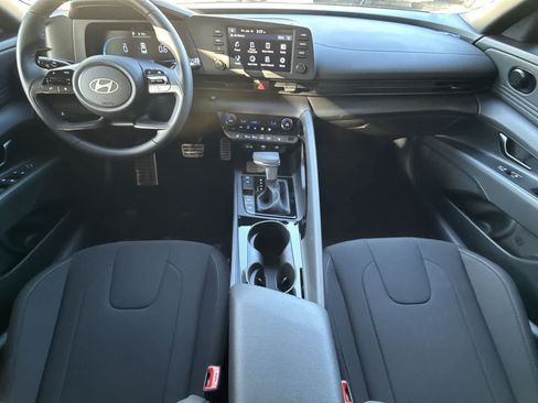 New 2026 Hyundai Elantra SEL Sport FWD image 24