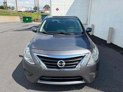 Used 2019 Nissan Versa S Plus FWD image 2