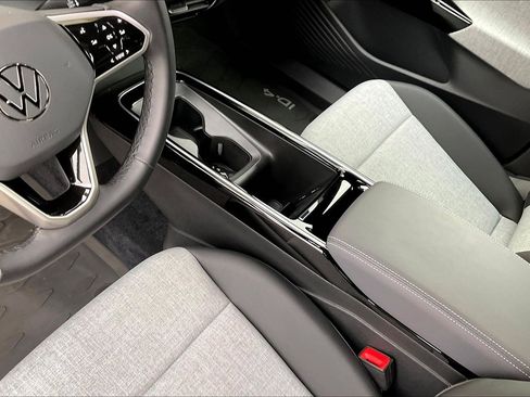 Certified 2023 Volkswagen ID.4 Pro image 16