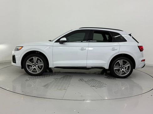 Certified 2025 Audi Q5 2.0T Premium image 2