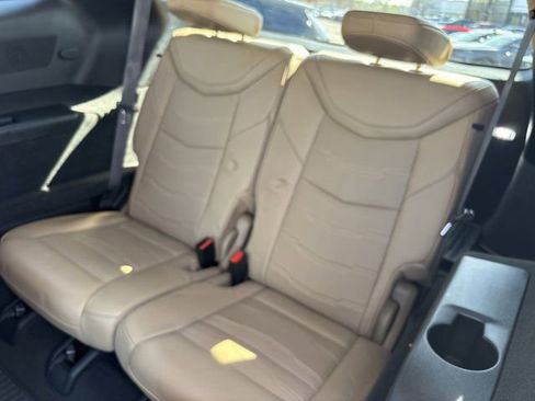 Used 2020 Cadillac XT6 Premium Luxury w/ Platinum Package AWD/4WD image 19