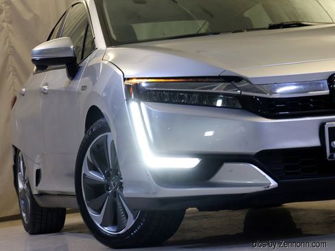 Used 2018 Honda Clarity Touring image 4