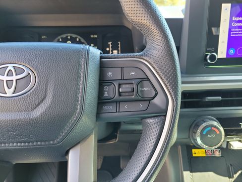 Certified 2025 Toyota Tacoma SR5 image 18