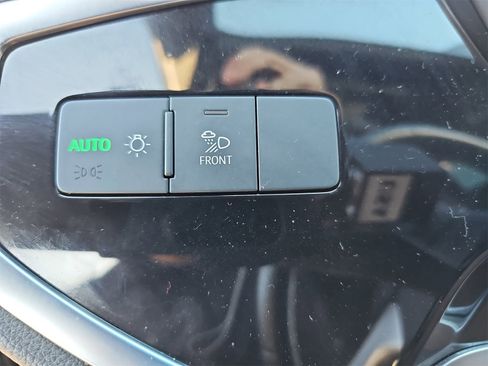 Used 2022 Audi Q3 2.0T Premium Plus w/ Premium Plus Package image 25