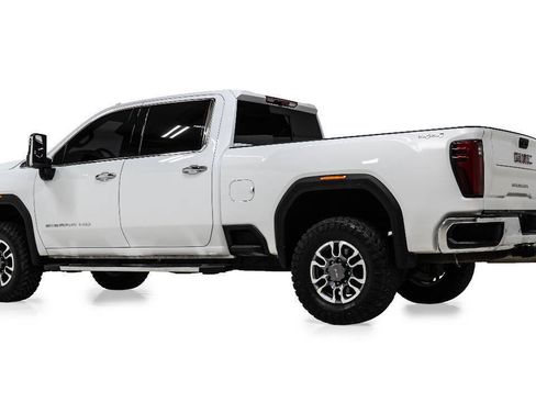 Used 2025 GMC Sierra 2500 SLT w/ SLT Premium Package AWD/4WD image 4