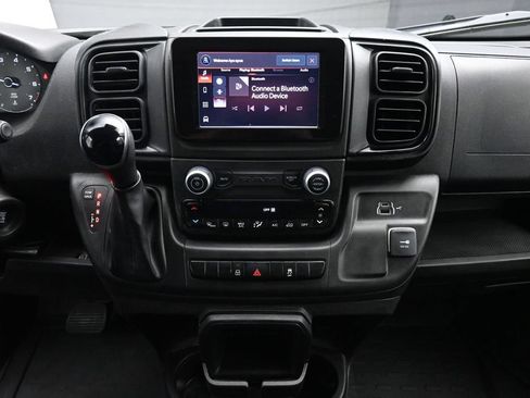 Used 2025 RAM ProMaster 2500 w/ Convenience Group FWD image 22