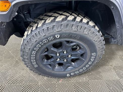 Used 2023 Jeep Wrangler Unlimited w/ Cold Weather Group image 9