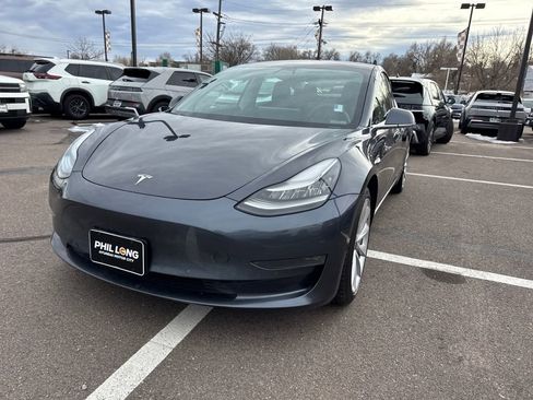 Used 2019 Tesla Model 3 Long Range image 32