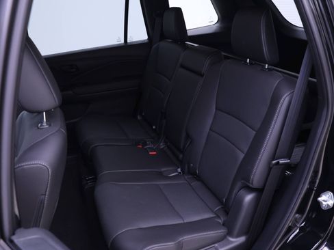 Used 2023 Honda Passport EX-L image 10