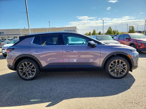 Used 2026 Chevrolet Equinox EV LT w/ LPO, Blackout Package AWD/4WD image 9