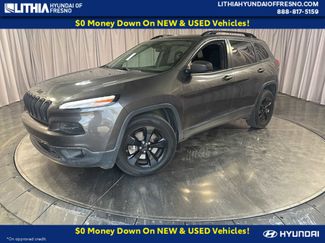Used 2018 Jeep Cherokee Latitude w/ Altitude Package video 1