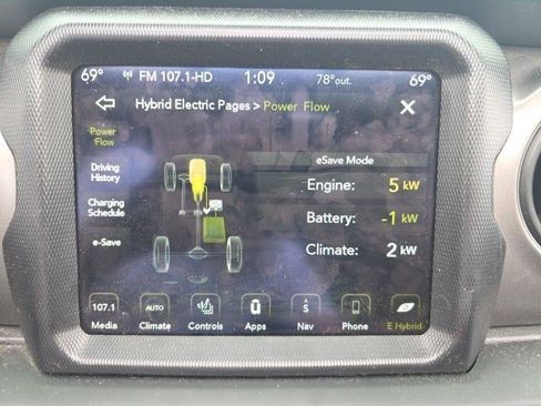 Used 2023 Jeep Wrangler Unlimited w/ Sun & Screen Package AWD/4WD image 23