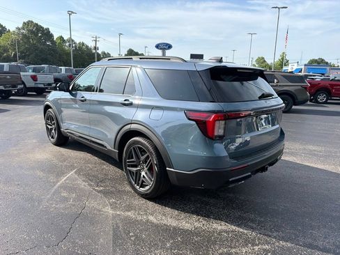 New 2026 Ford Explorer ST-Line w/ ST-Line Street Pack RWD image 5
