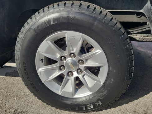 Used 2023 Chevrolet Silverado 1500 LT image 26