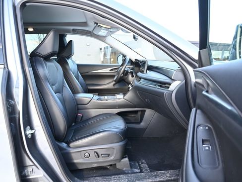 Used 2023 INFINITI QX60 Luxe image 44