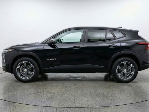 Used 2025 Chevrolet Blazer LT image 5