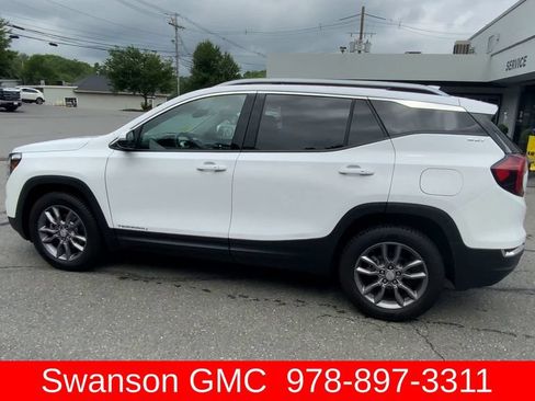 Certified 2023 GMC Terrain SLT AWD/4WD image 7