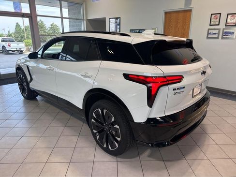 Used 2024 Chevrolet Blazer EV RS AWD/4WD image 9