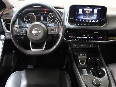 Used 2023 Nissan Rogue SL w/ SL Premium Package image 27