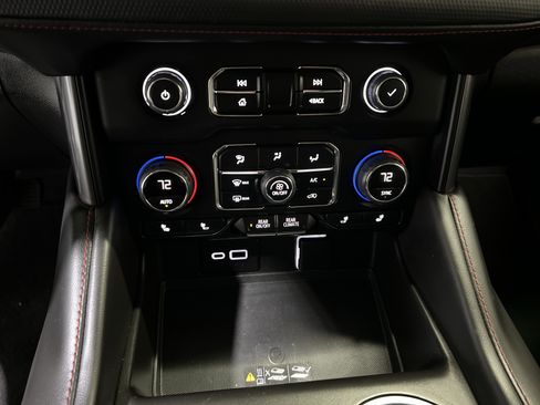 Used 2023 Chevrolet Suburban RST w/ Luxury Package image 22