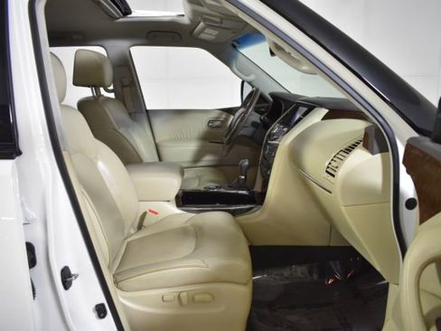 Used 2017 INFINITI QX80 2WD w/ Driver Assistance Package image 42