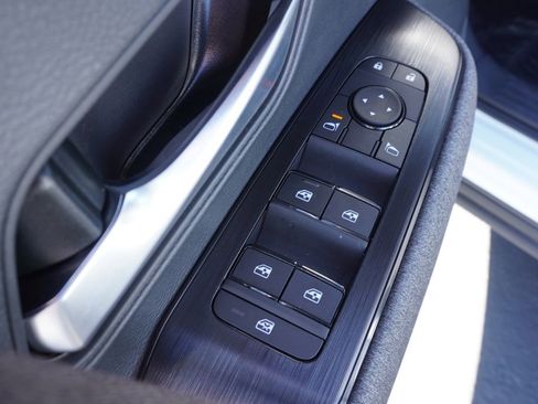 New 2026 Nissan Kicks SV image 15