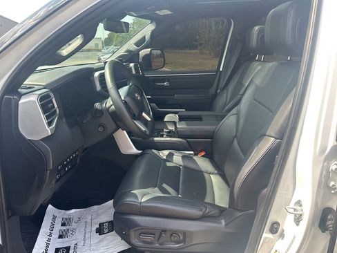 Used 2023 Toyota Sequoia Platinum image 11