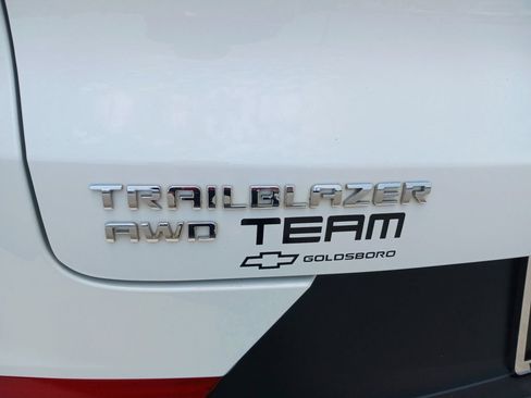 Used 2023 Chevrolet TrailBlazer LT AWD/4WD image 29
