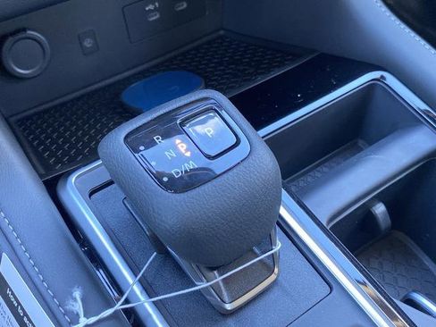 New 2026 Nissan Pathfinder SL image 20