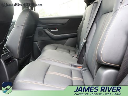 Used 2025 MAZDA CX-90 3.3 Turbo w/ Select Package AWD/4WD image 19