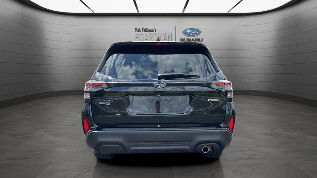 Used 2025 Subaru Forester Touring AWD/4WD image 6