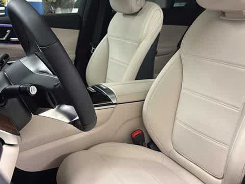 Used 2026 Mercedes-Benz GLC 300 4MATIC image 28