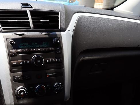 Used 2012 Chevrolet Traverse LT FWD image 44
