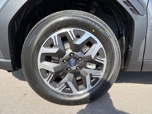 New 2026 Subaru Forester Premium AWD/4WD image 3