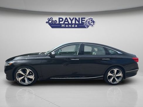 Certified 2018 Honda Accord Touring image 4