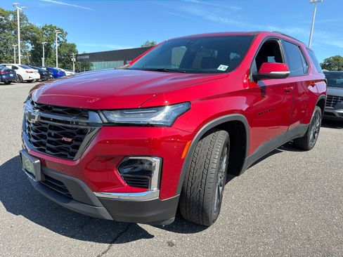 Certified 2023 Chevrolet Traverse RS w/ LPO, Floor Liner Package AWD/4WD image 6